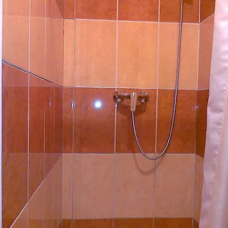Konukevi Felhok Felett Vendeghaz Galyatető