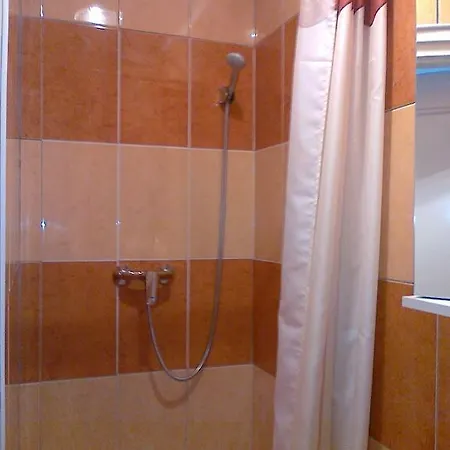 Felhok Felett Vendeghaz Konukevi Galyatető